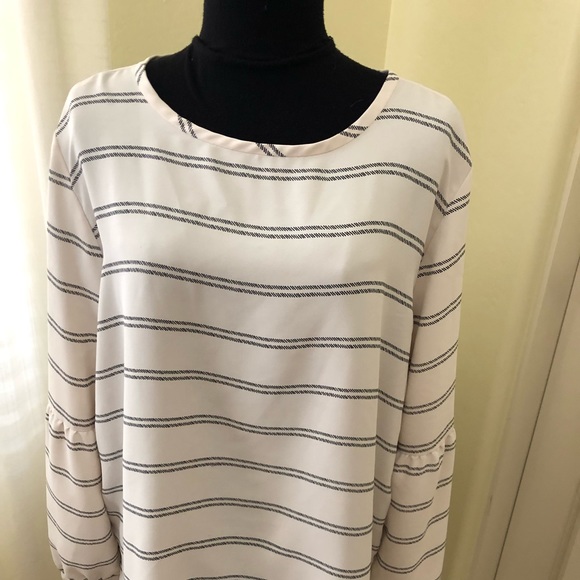 LOFT Tops - LOFT blouse